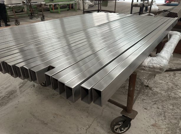 西青新能源汽车用不锈钢方管 现货