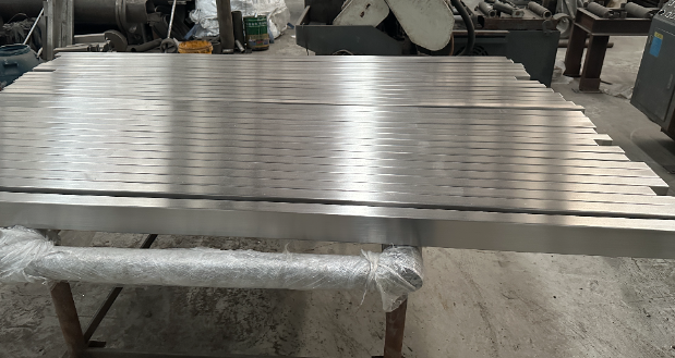 西青不锈钢无缝方管 